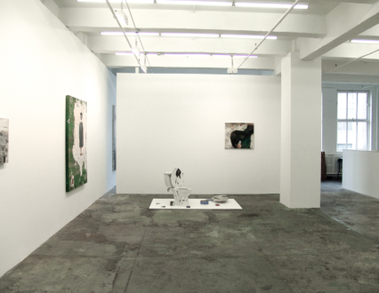 Installation view entering the gallery, east and north wall: Chen Ke.