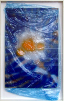 Senga Nengudi – Wet Night, Early Dawn, Scat-Chant, Pilgrims Song - Senga Nengudi, Eggactly, 1996. Dry cleaner’s plastic bag, spray
paint on paper, 35 x 23 in.