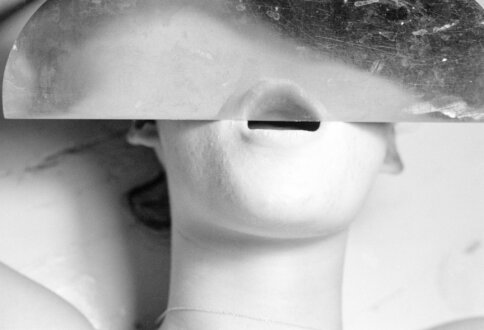 <i>Untitled,</i> 2025.
Silver gelatin print,
Edition of 5 (+1 AP), 11 x 15 in.